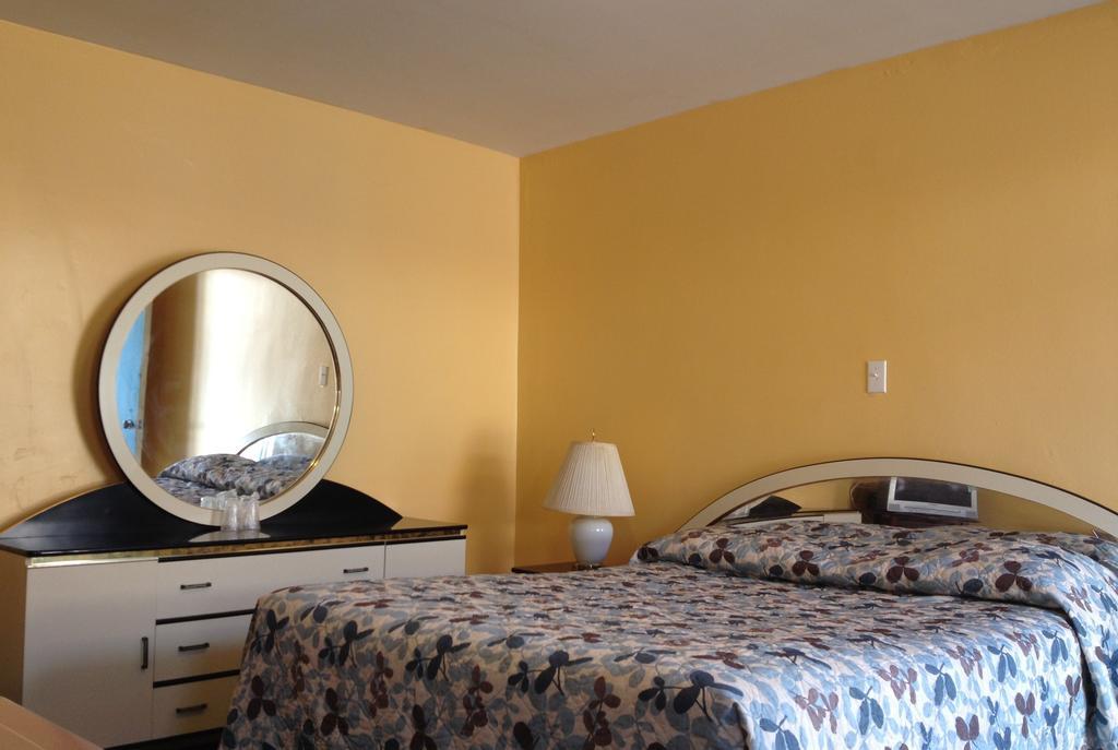מונטריאול Motel Saint-Jacques מראה חיצוני תמונה